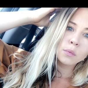 Meet your Posher, Jillian